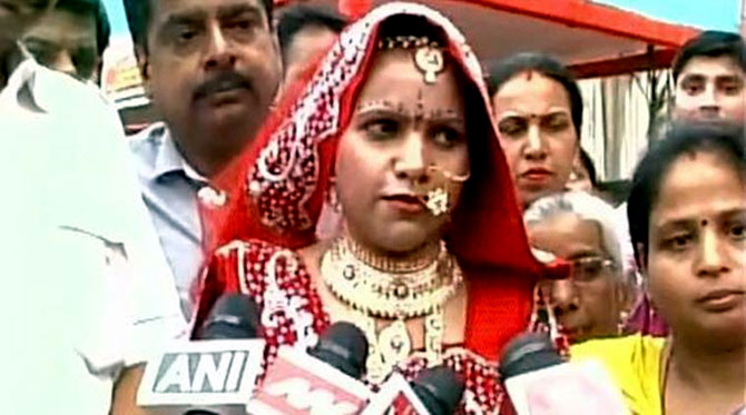 toilet-marriage-759