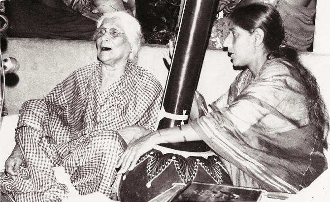 03-lp-kishori-amonkar-09