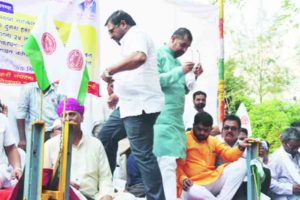 Raju Shetty, sadabhau khot