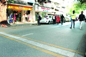hawkers free road